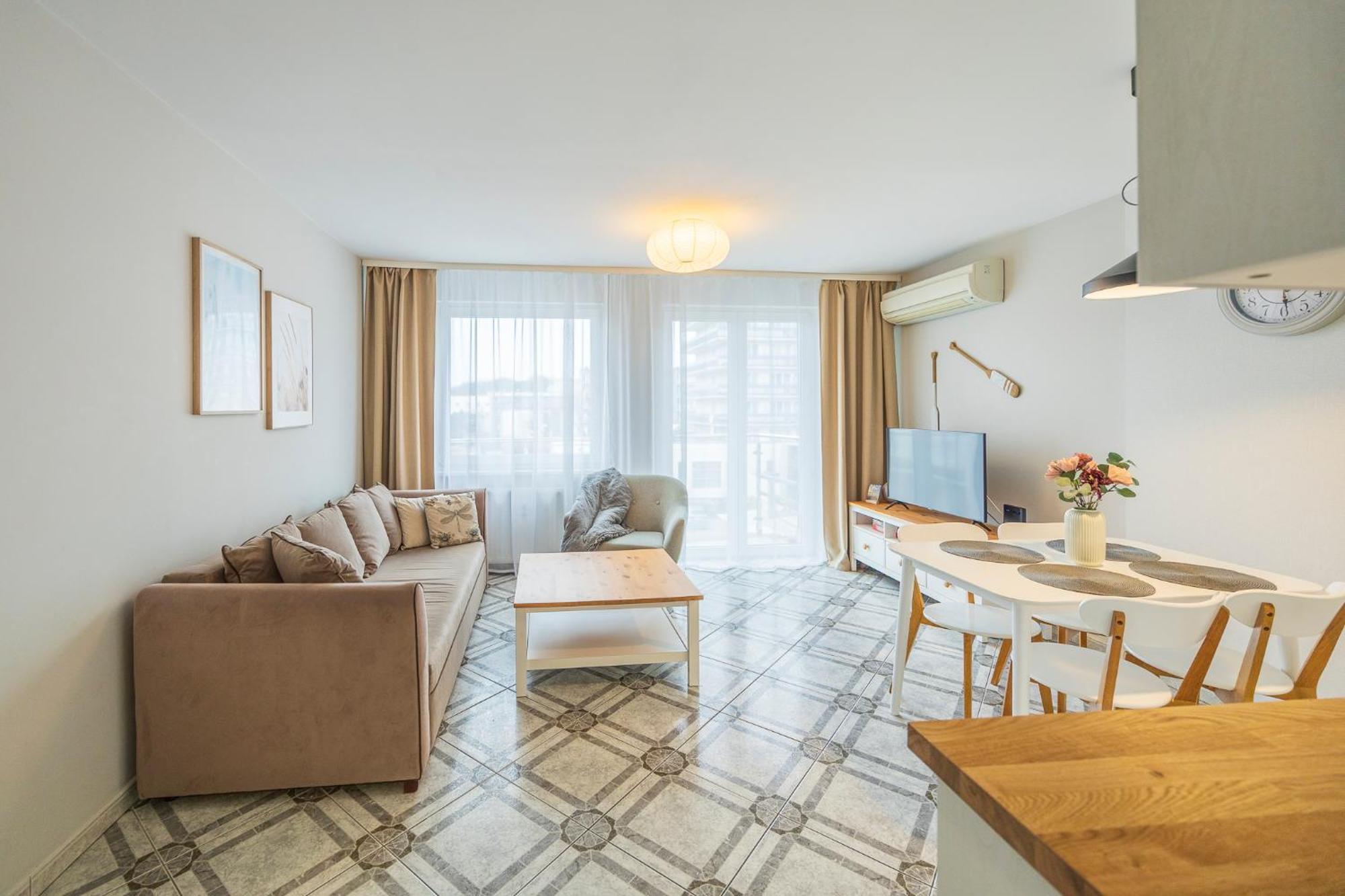 Apartament Reymonta 15 Surfingbird โควอบเซก ภายนอก รูปภาพ